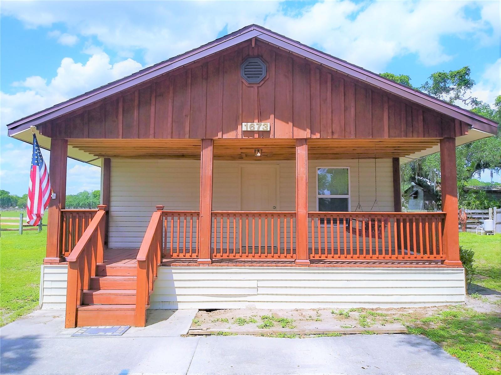 1673 BLACKWELDER RD, DE LEON SPRINGS, FL, 32130