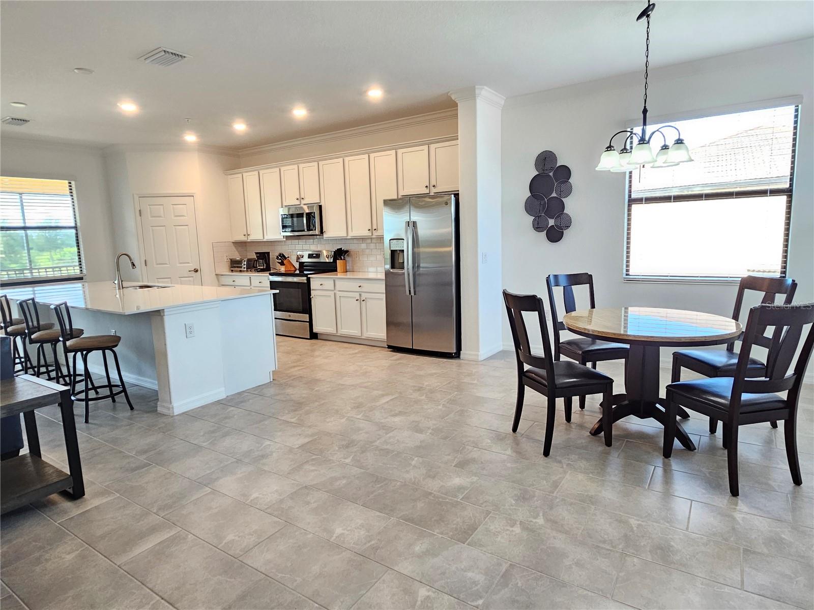 10825 TARFLOWER DR #202, VENICE, FL, 34293