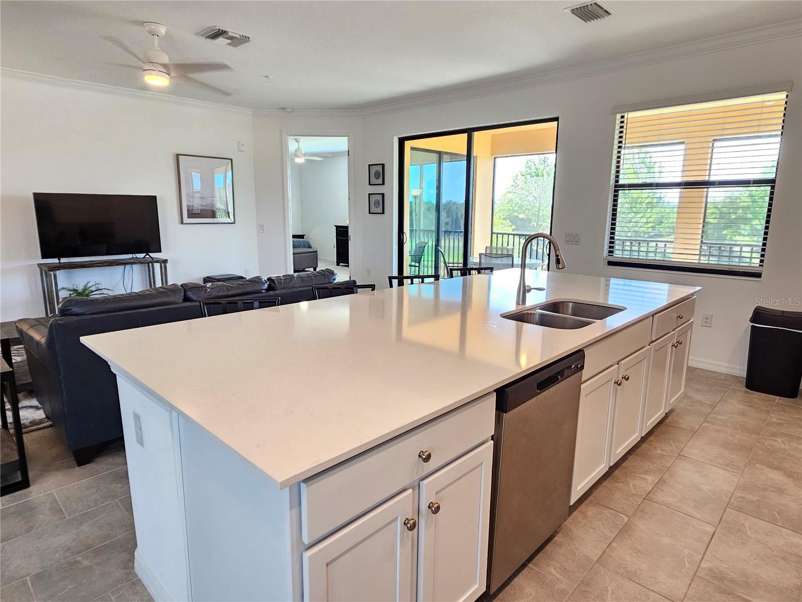 10825 TARFLOWER DR #202, VENICE, FL, 34293