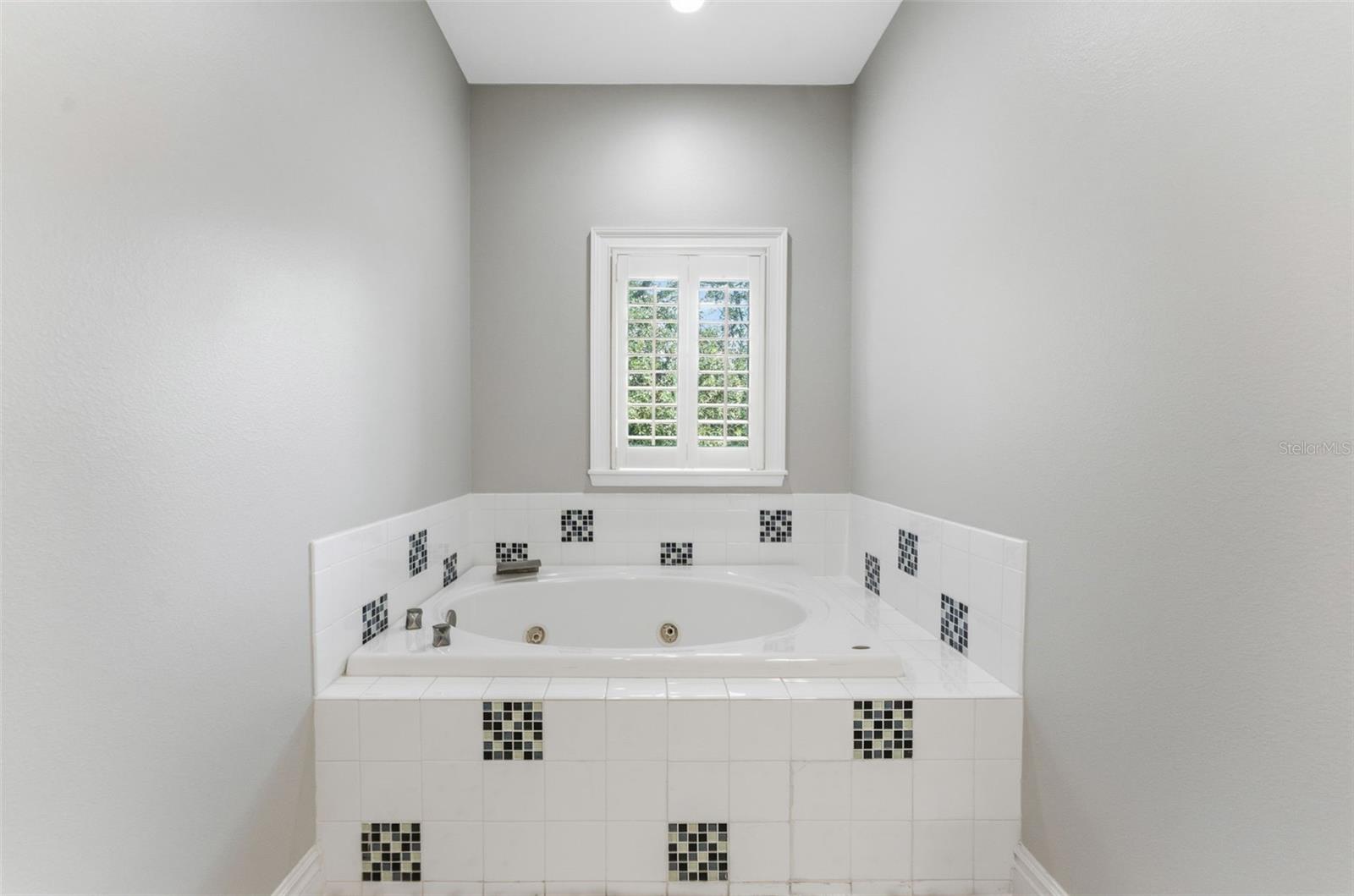 3817 W DALE AVE #4, TAMPA, FL, 33609