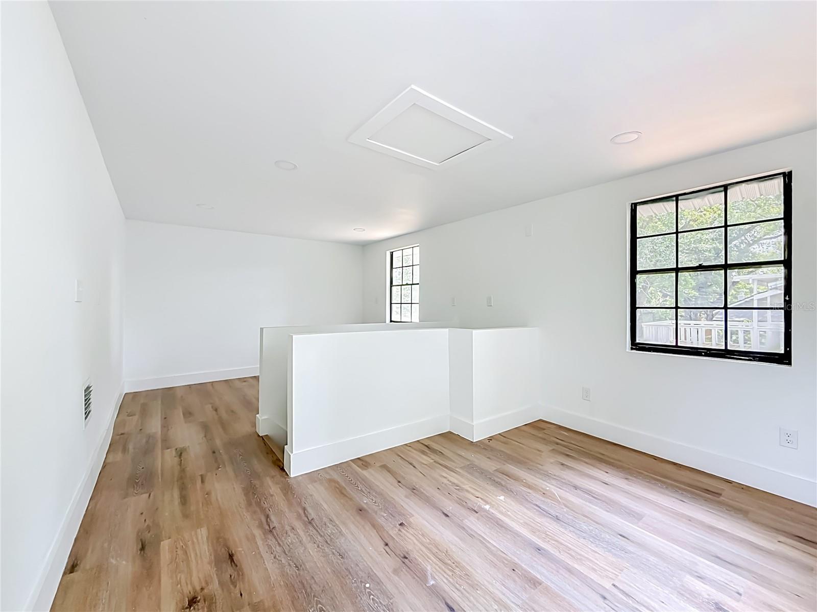 6705 N ELIZABETH ST, TAMPA, FL, 33604