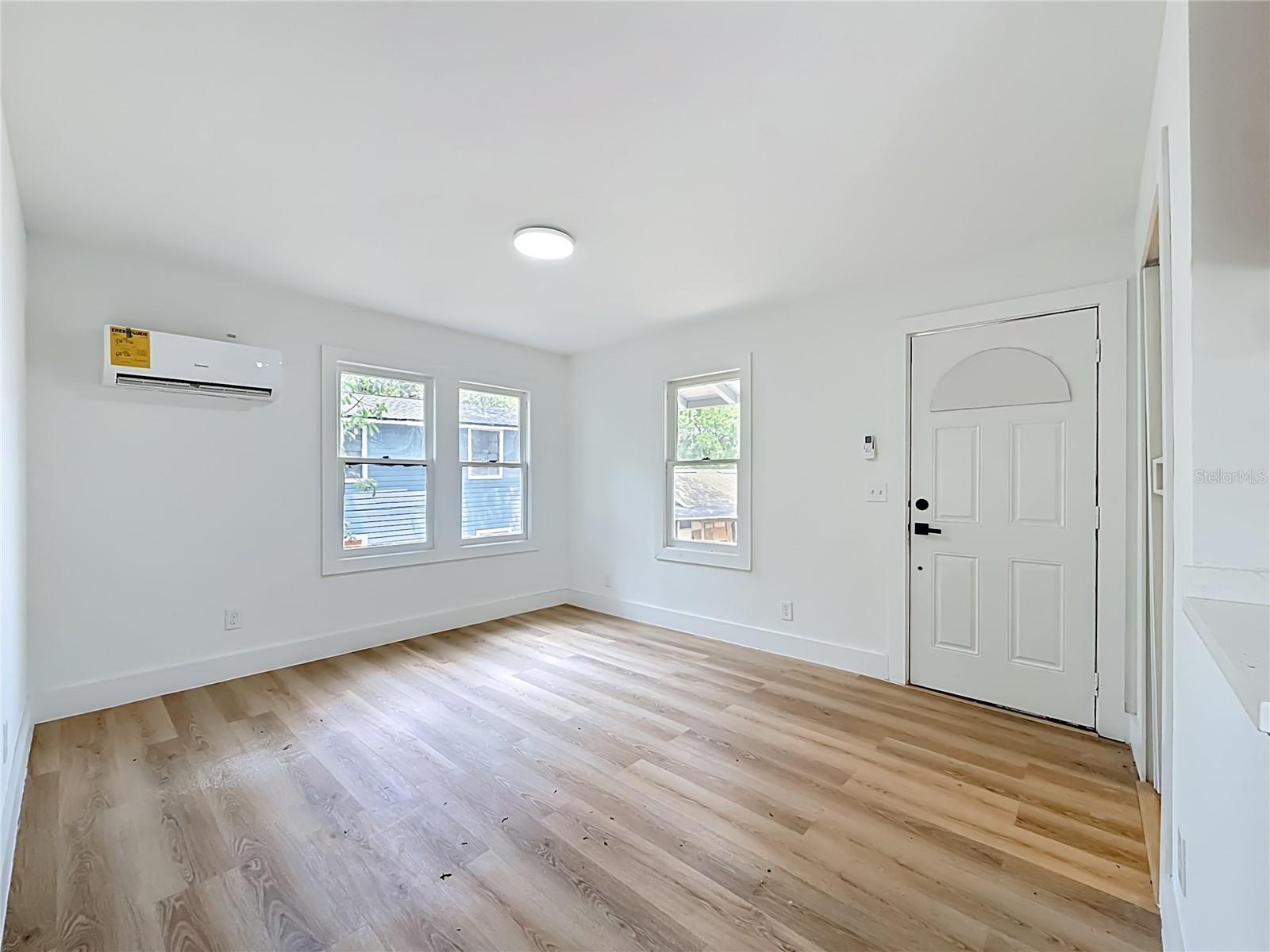 6705 N ELIZABETH ST, TAMPA, FL, 33604