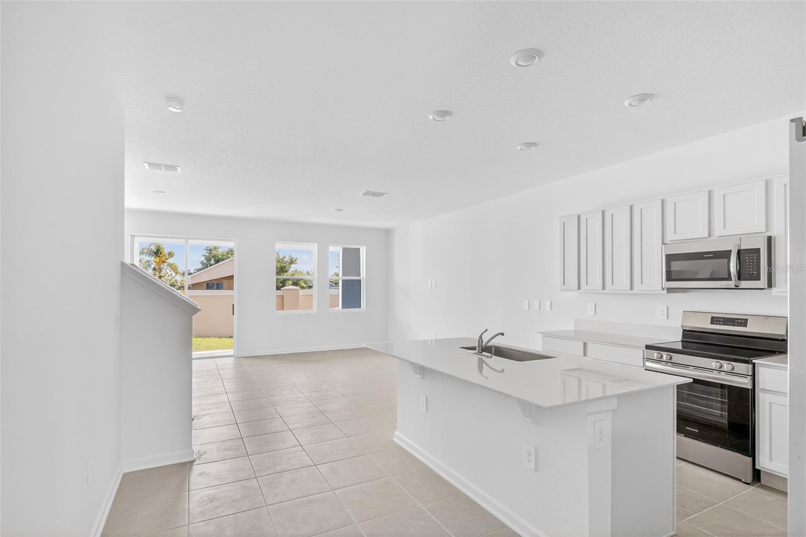 391 SOL VISTA DR, DUNDEE, FL, 33838