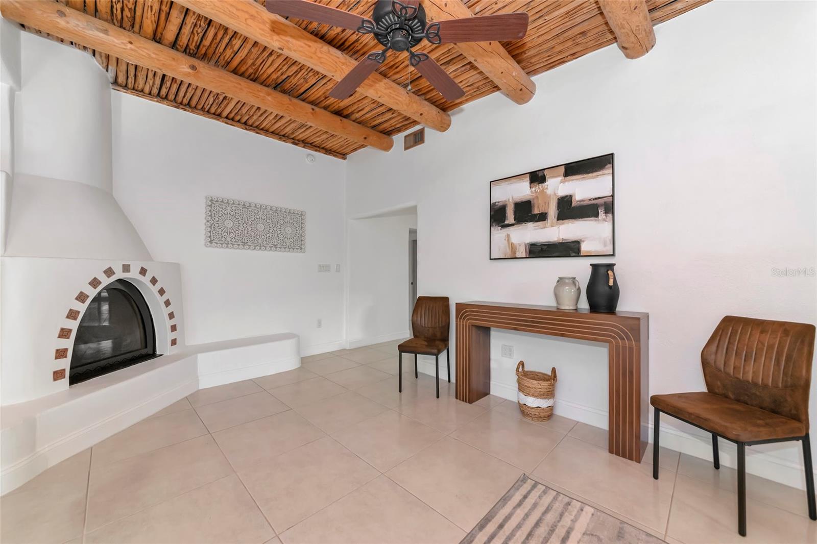 681 AVENIDA DE MAYO, SARASOTA, FL, 34242