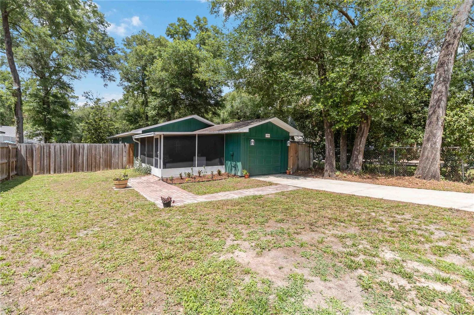 25805 VERO ST, SORRENTO, FL, 32776