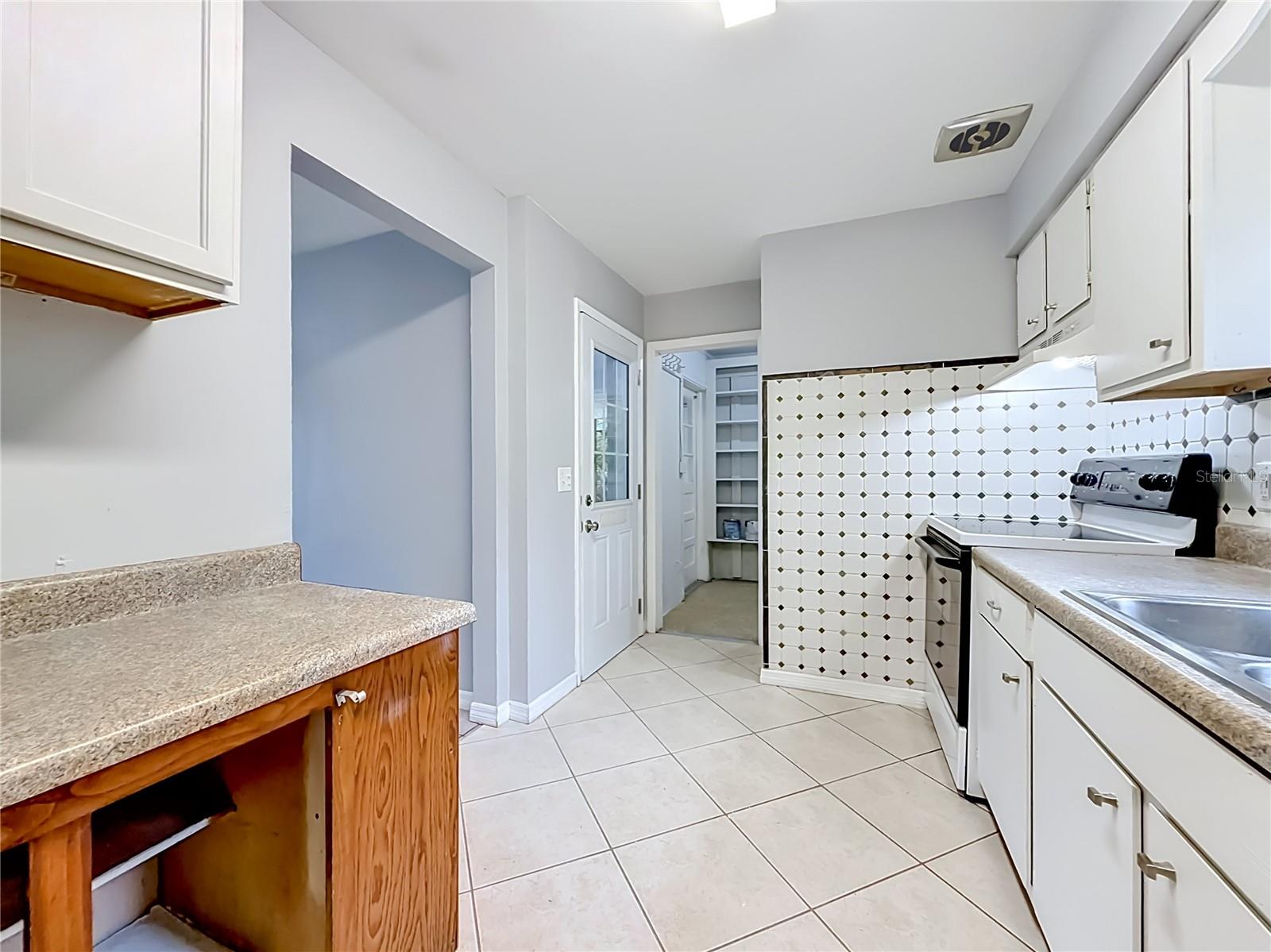 10 S WADSWORTH AVE, BEVERLY HILLS, FL, 34465