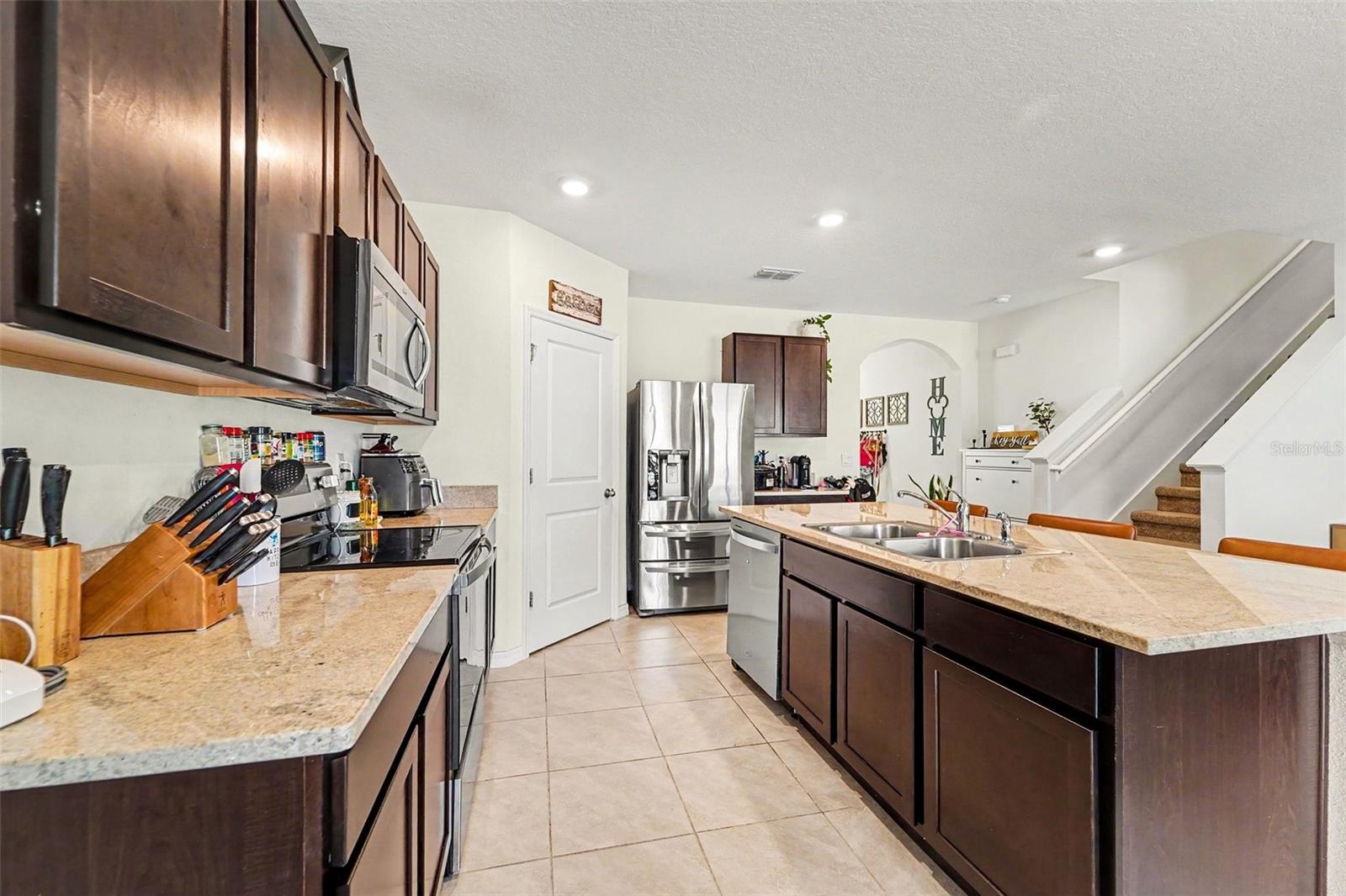 33567 HAMILTON HILL LN, WESLEY CHAPEL, FL, 33545