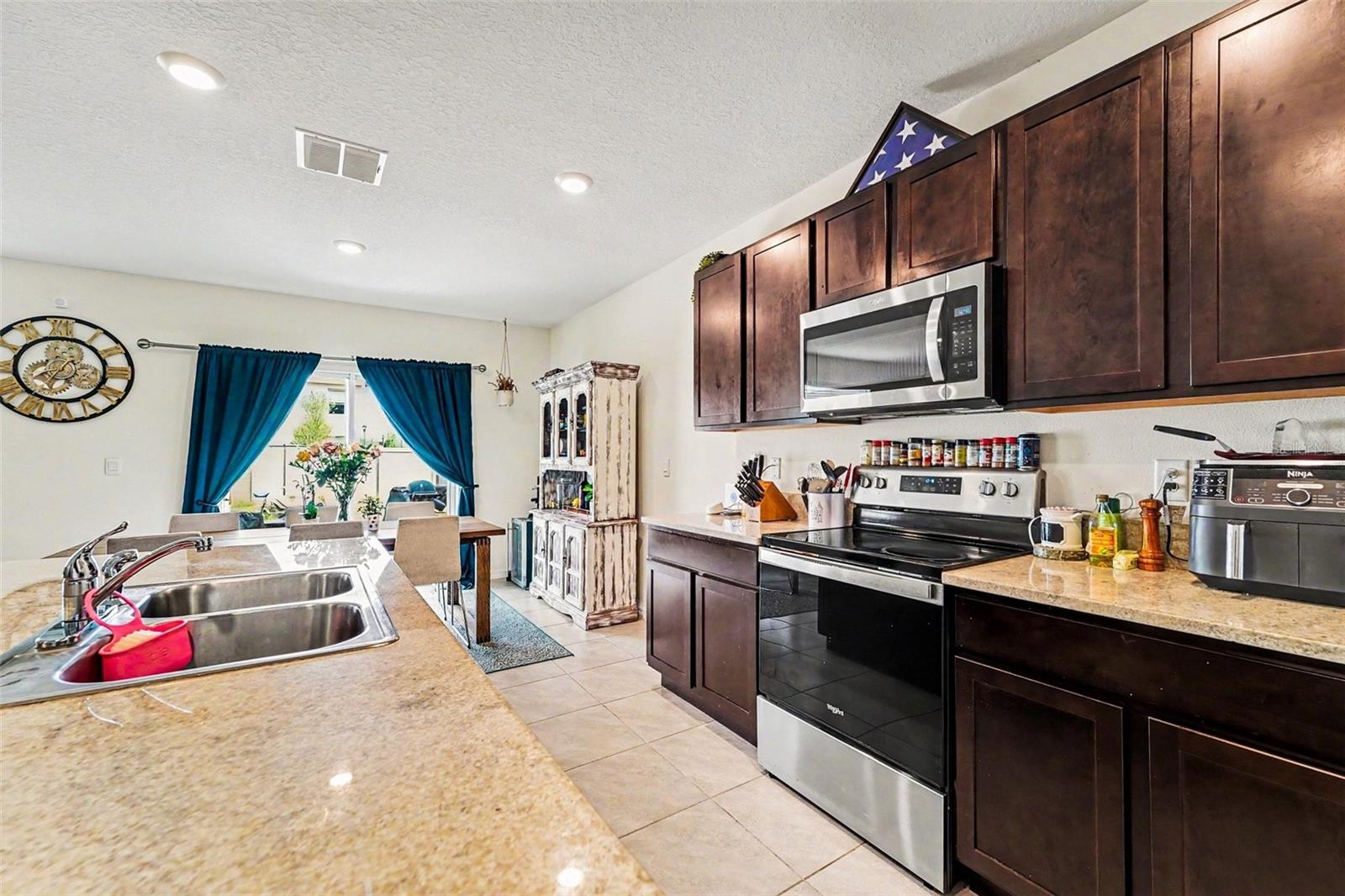 33567 HAMILTON HILL LN, WESLEY CHAPEL, FL, 33545
