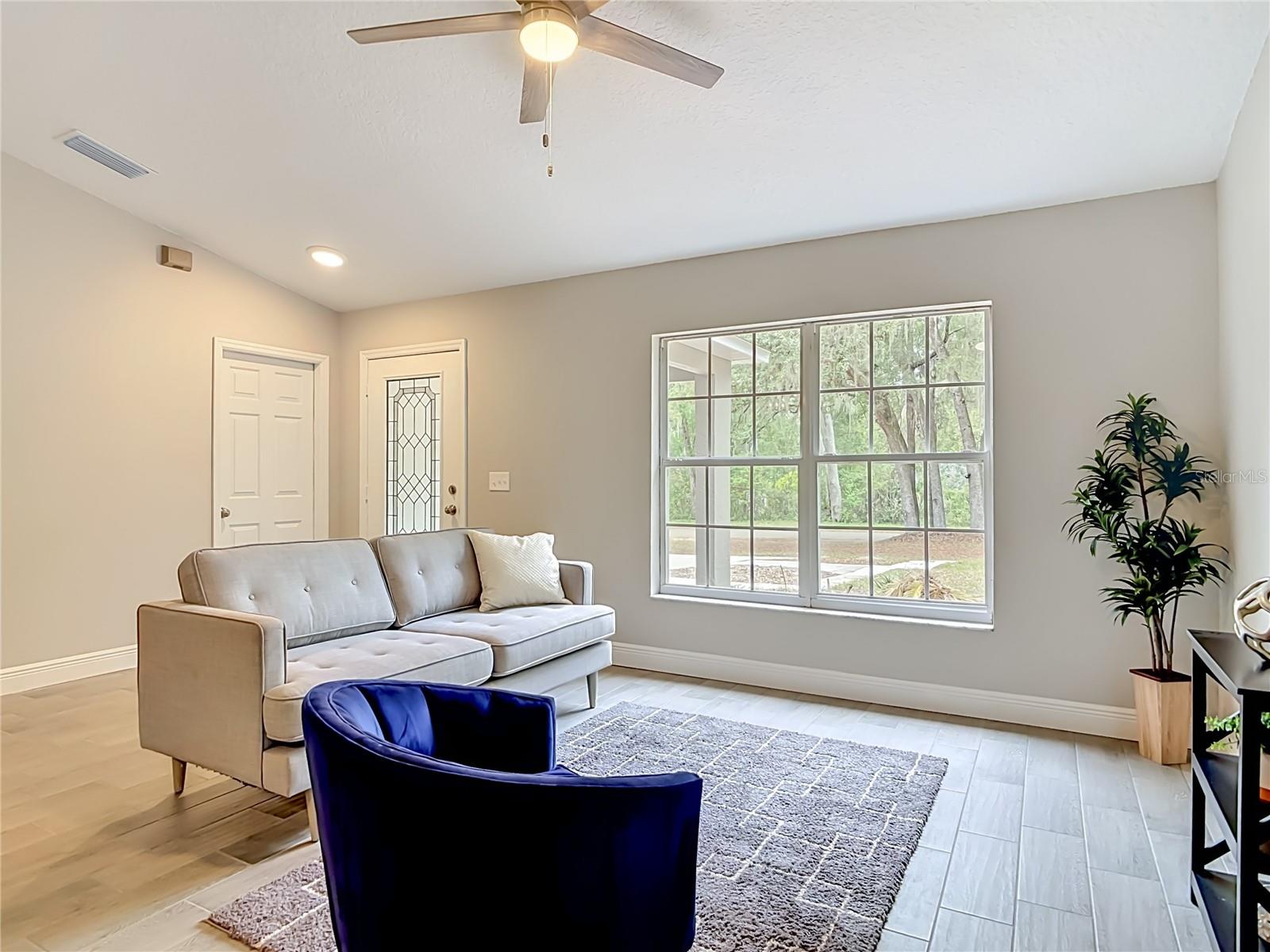 1490 BROADWAY AVE, ORANGE CITY, FL, 32763