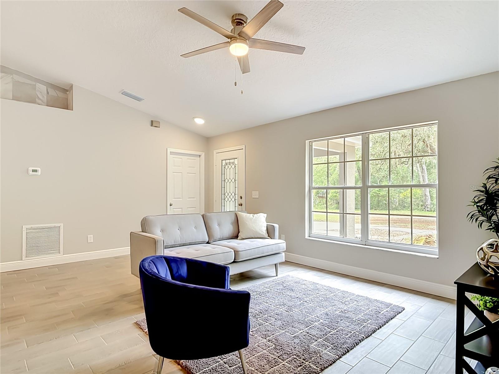 1490 BROADWAY AVE, ORANGE CITY, FL, 32763