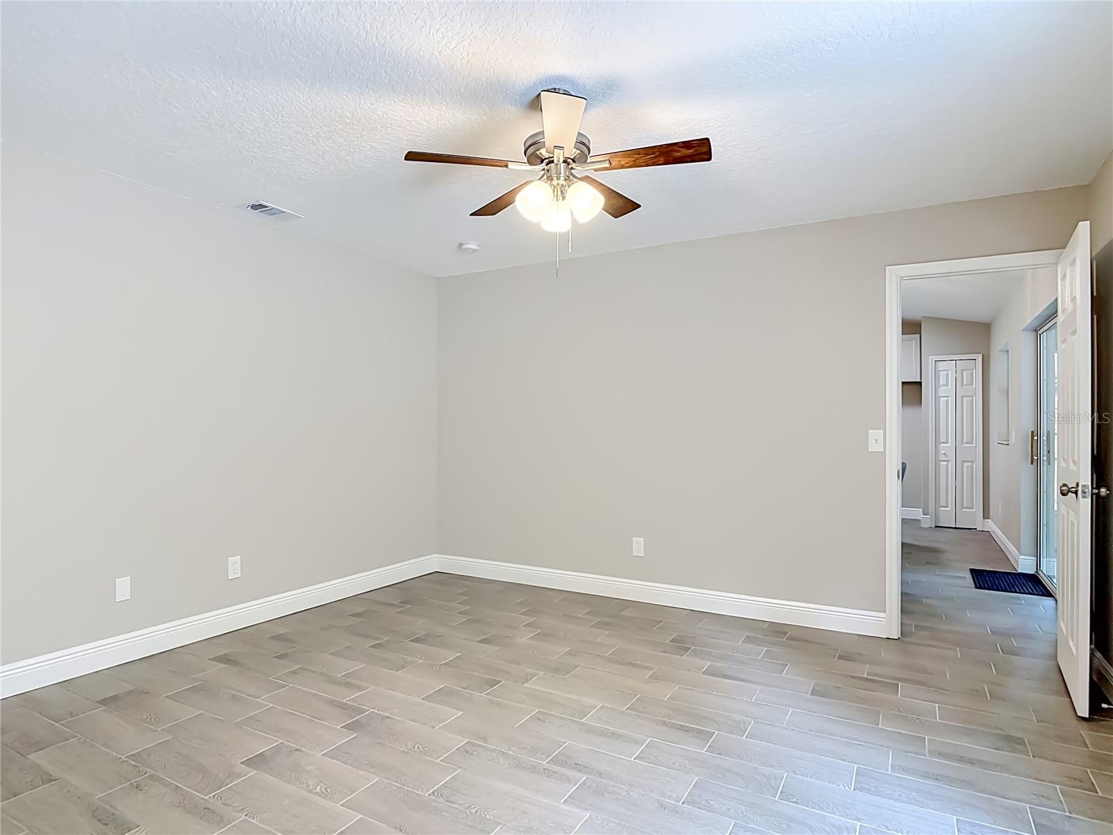 1490 BROADWAY AVE, ORANGE CITY, FL, 32763