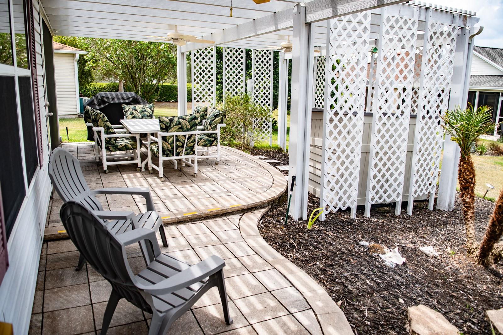 2633 ENGLISH IVY CIR, THE VILLAGES, FL, 32162