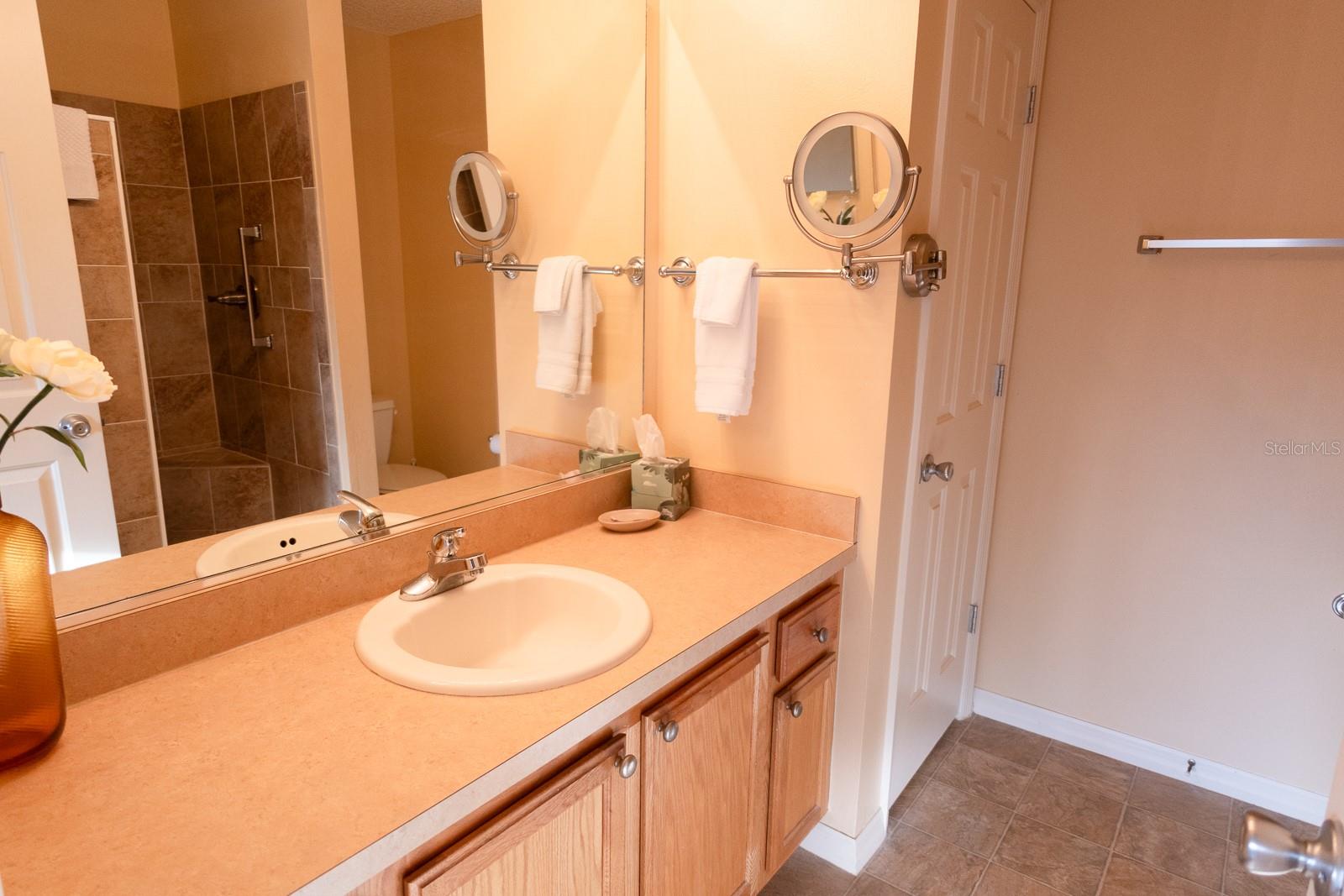 2633 ENGLISH IVY CIR, THE VILLAGES, FL, 32162
