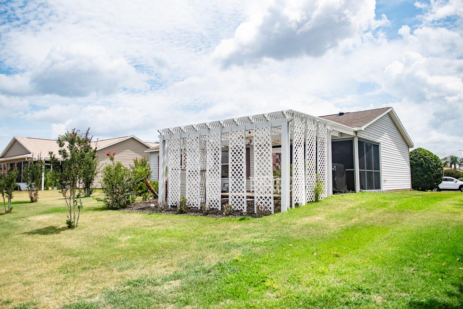 2633 ENGLISH IVY CIR, THE VILLAGES, FL, 32162