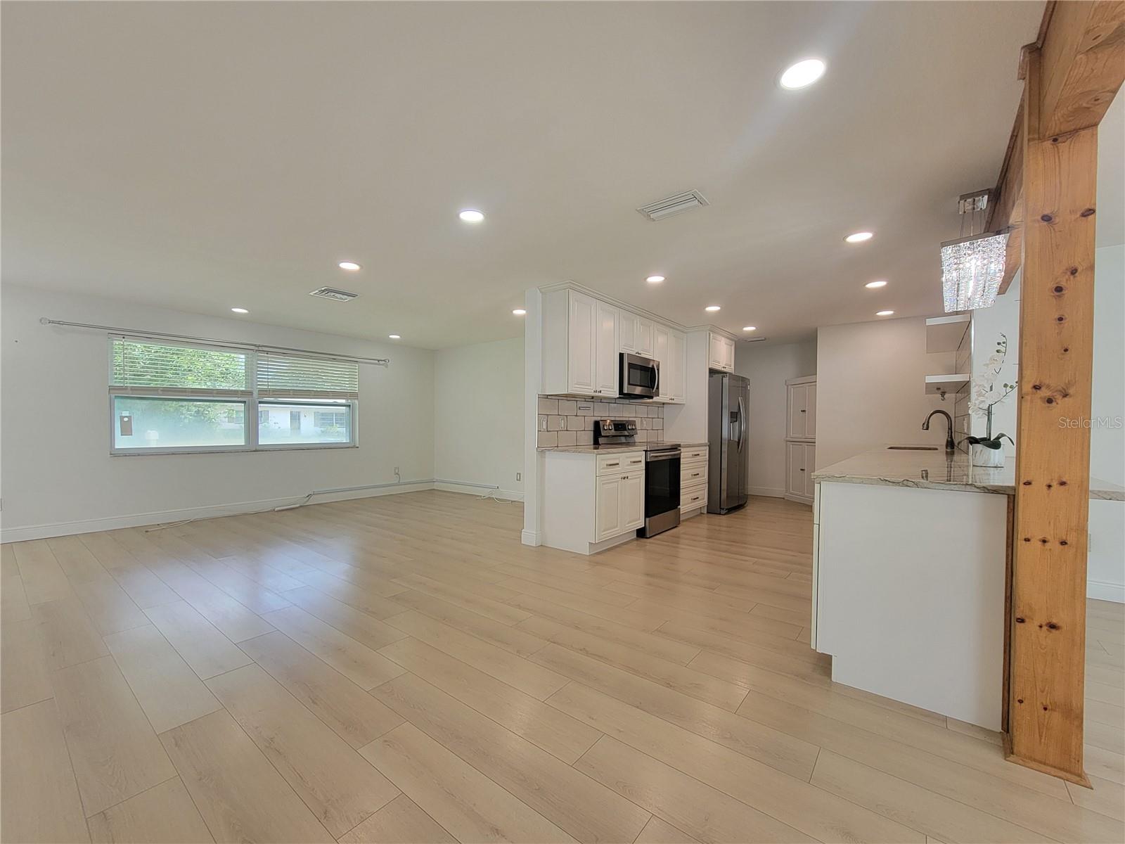 2631 OAKBROOK DR, LARGO, FL, 33770