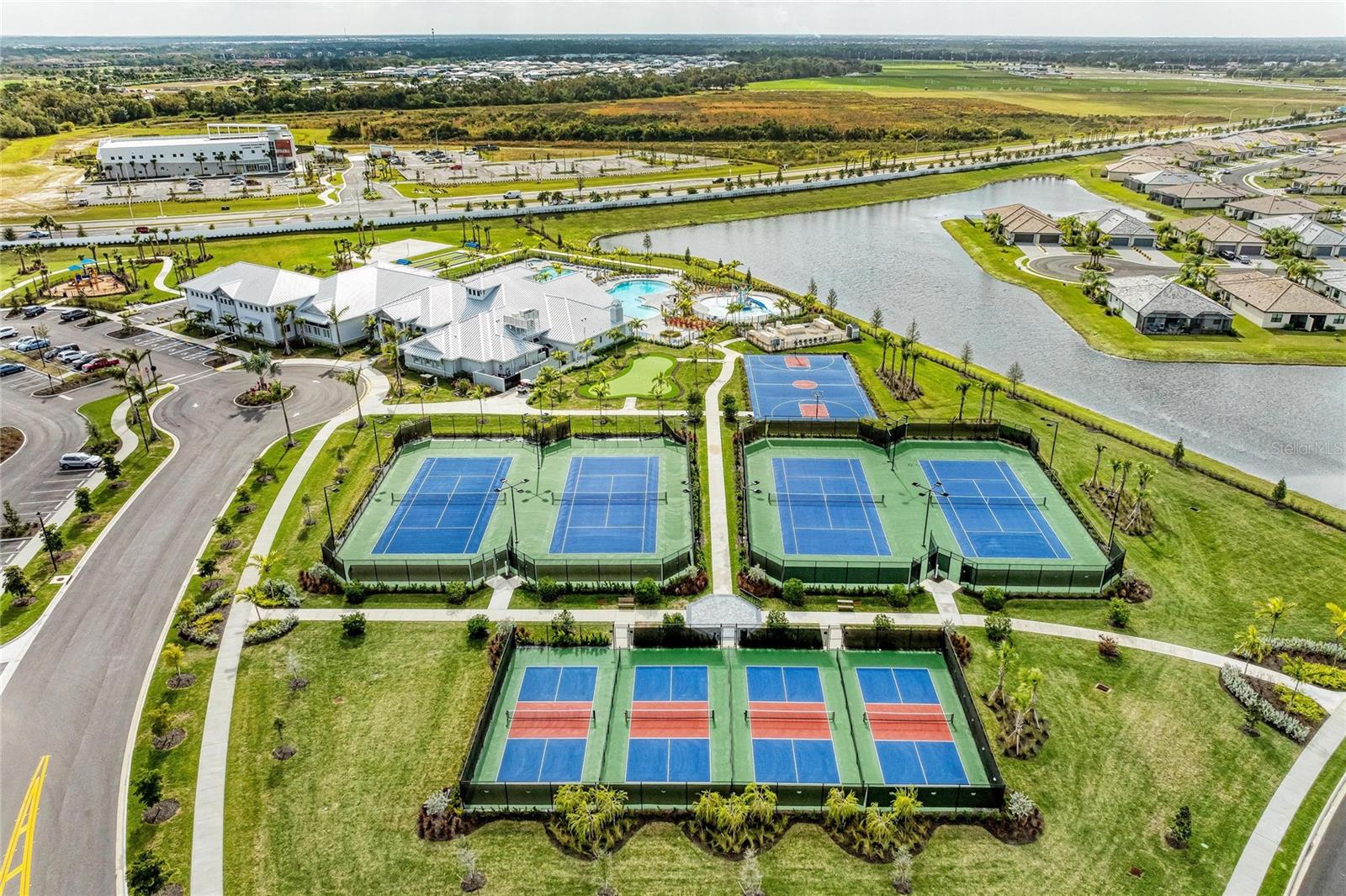 5325 CORAL REEF WAY, BRADENTON, FL, 34211