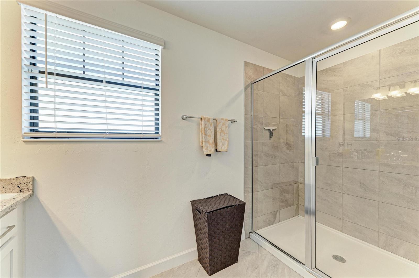 5325 CORAL REEF WAY, BRADENTON, FL, 34211