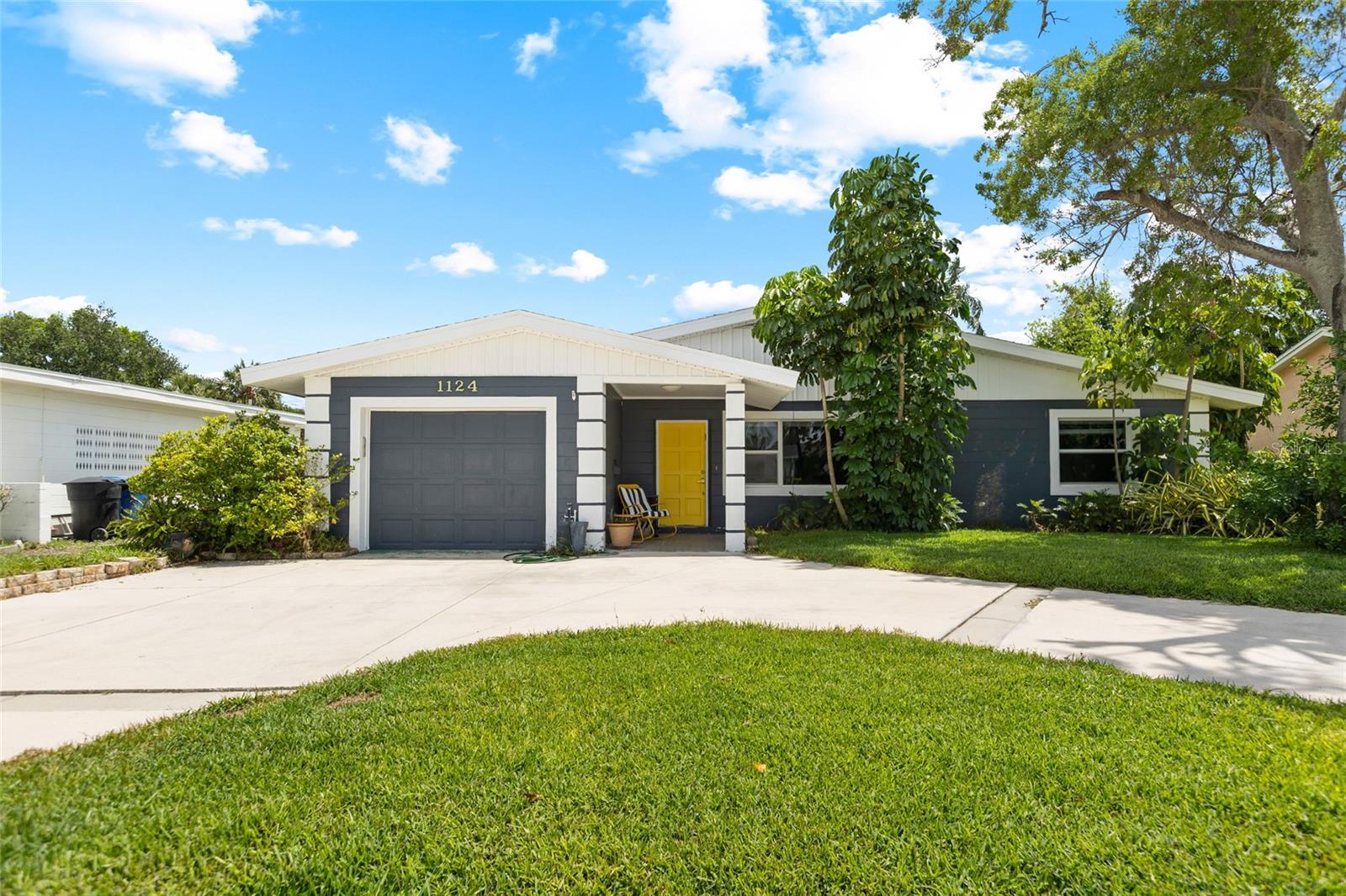 1124 40TH AVE NE, ST PETERSBURG, FL, 33703