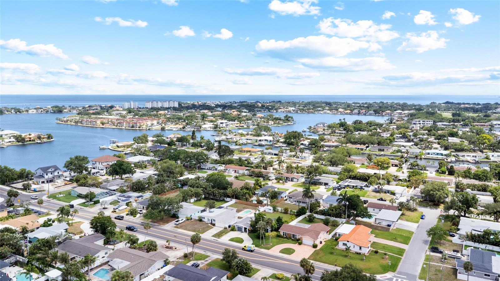 1124 40TH AVE NE, ST PETERSBURG, FL, 33703
