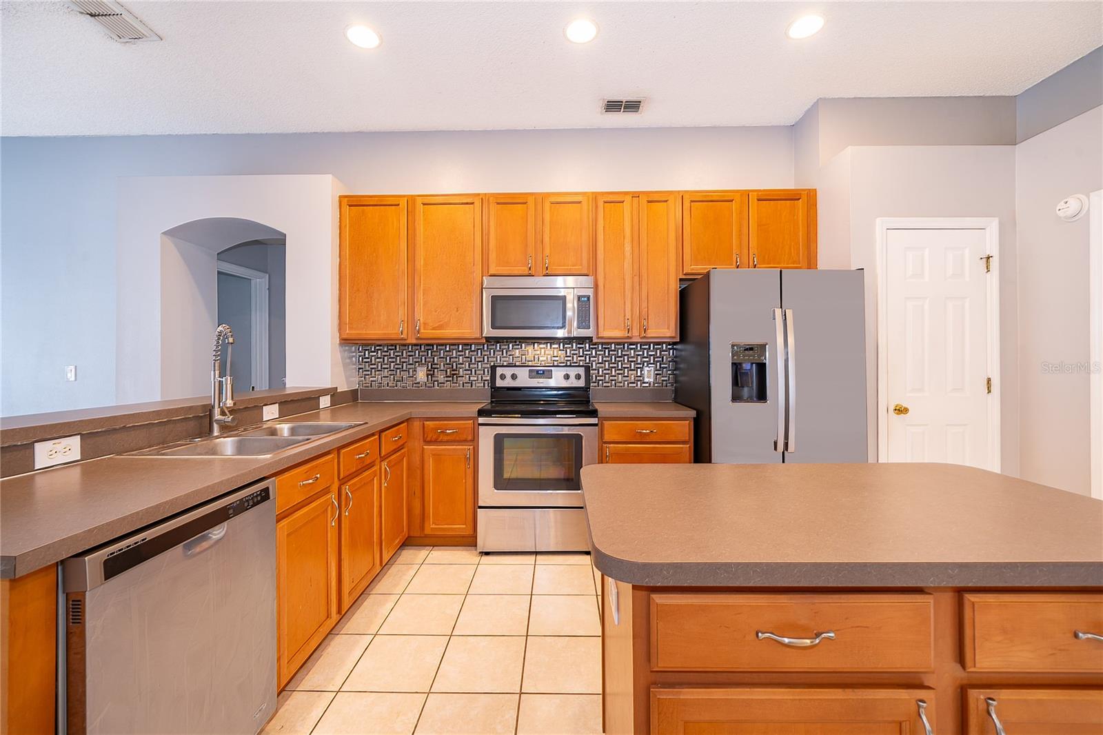 329 ATWELL LN, DAVENPORT, FL, 33897