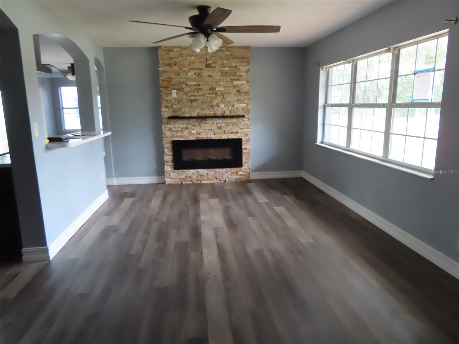 5702 JACARANDA AVE, LAKELAND, FL, 33809
