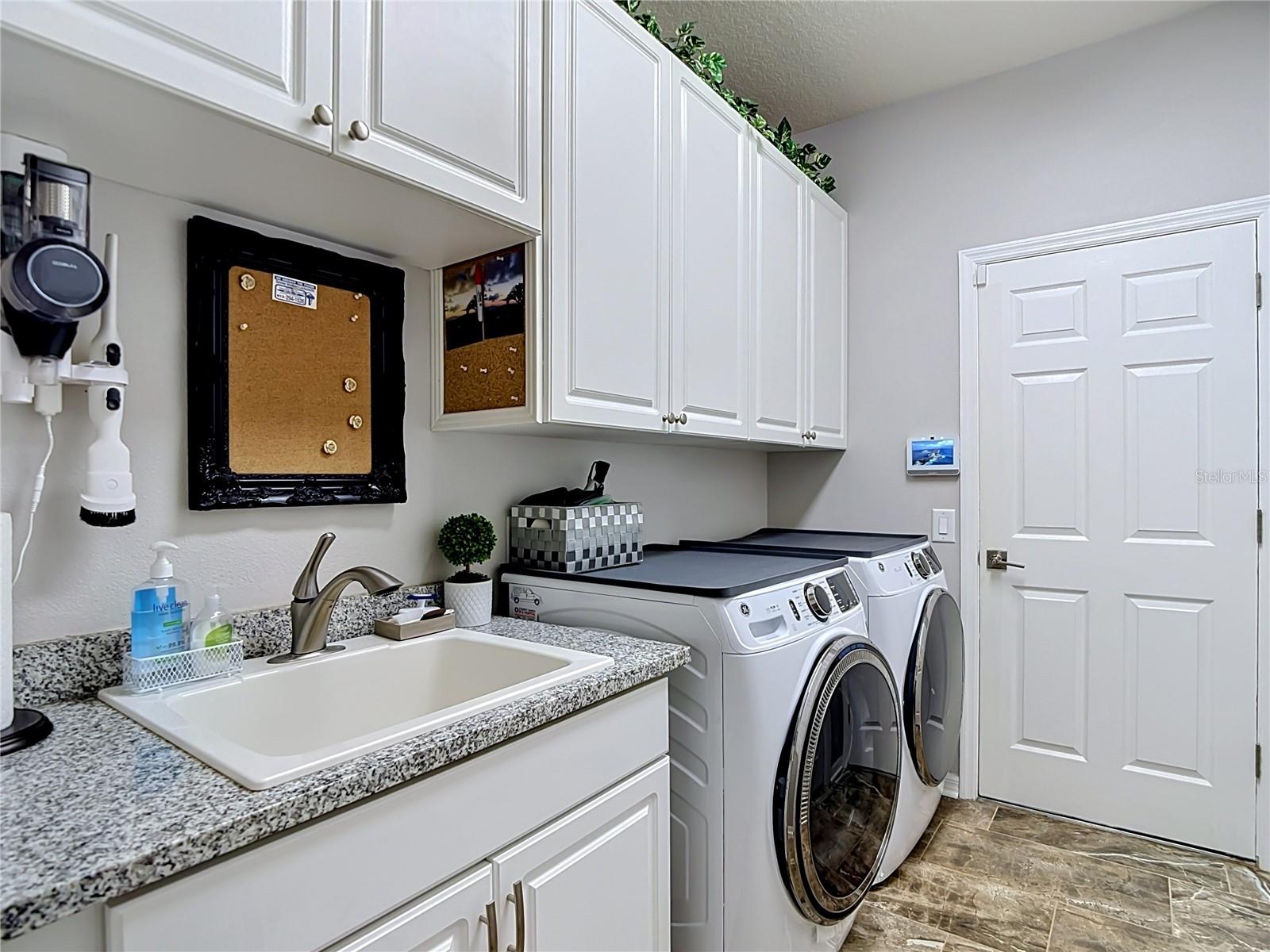 19128 CENTRE ROSE BLVD, LUTZ, FL, 33558