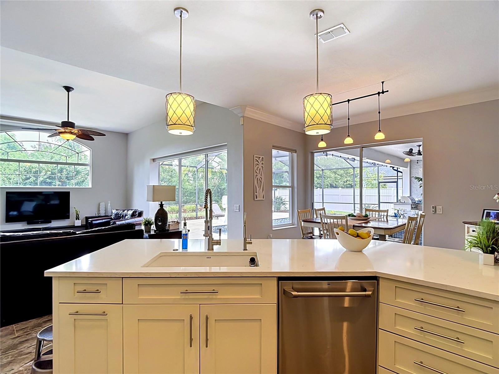 19128 CENTRE ROSE BLVD, LUTZ, FL, 33558