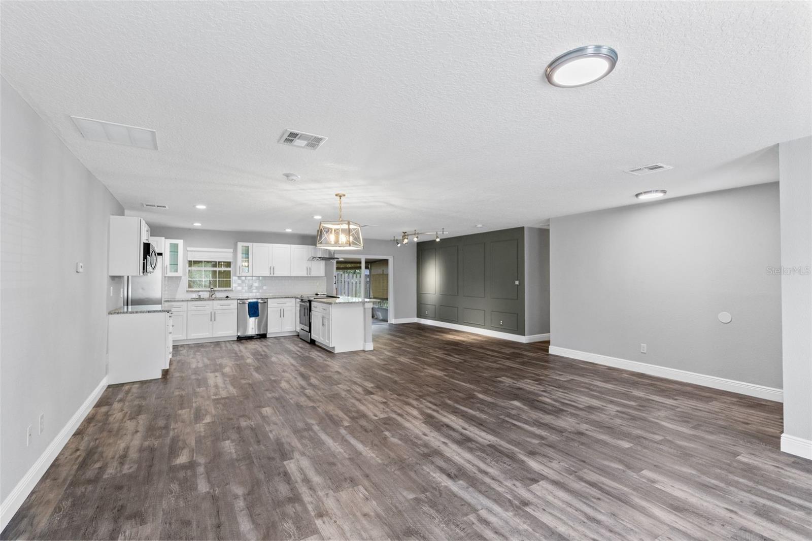 1432 CANTERBURY CIR, CASSELBERRY, FL, 32707