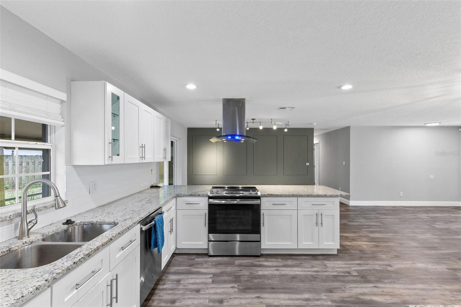 1432 CANTERBURY CIR, CASSELBERRY, FL, 32707