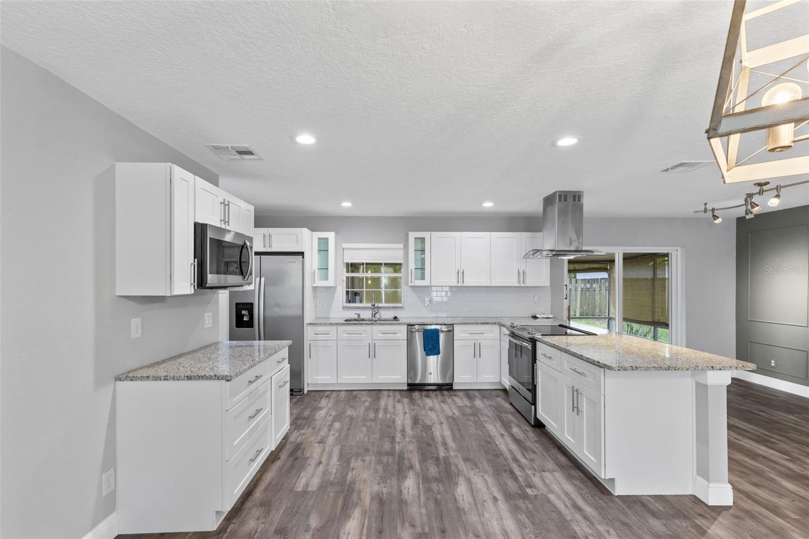 1432 CANTERBURY CIR, CASSELBERRY, FL, 32707