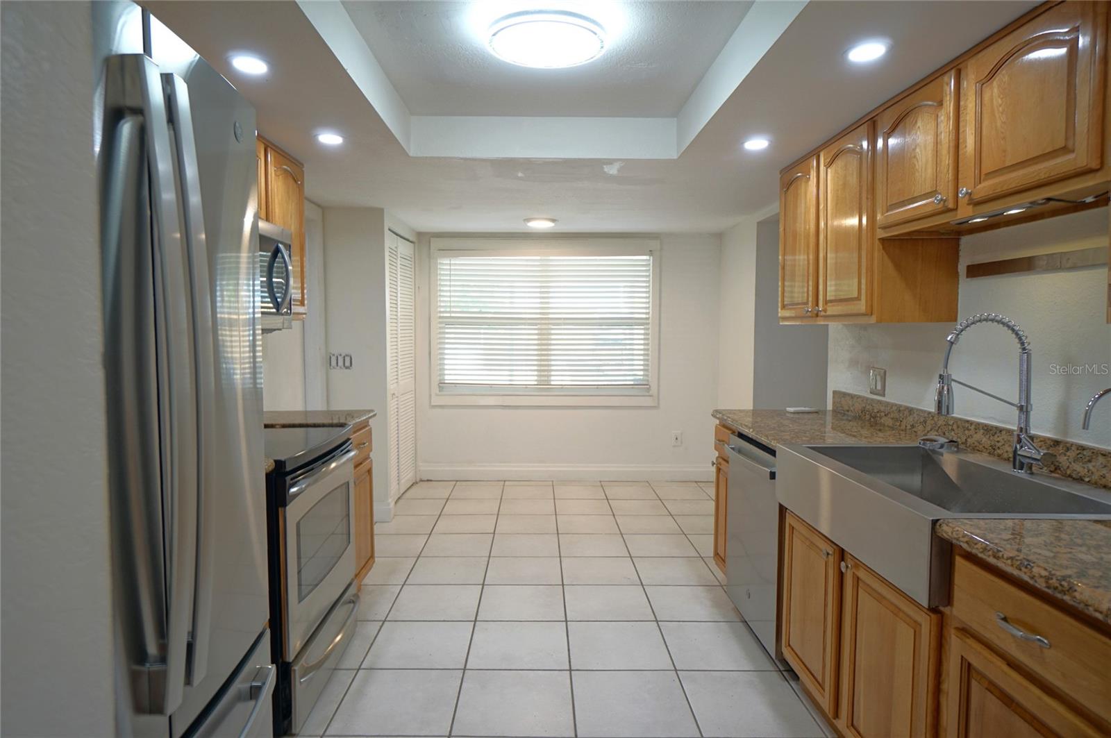 5301 CARROLLWOOD MEADOWS DR, TAMPA, FL, 33625