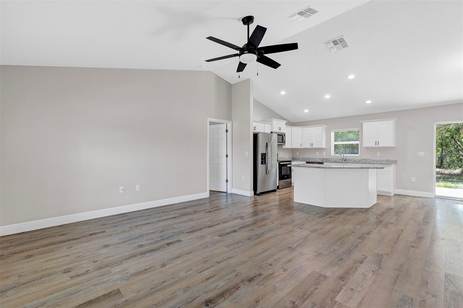 5 LOCUST RADIAL CIR, OCALA, FL, 34472