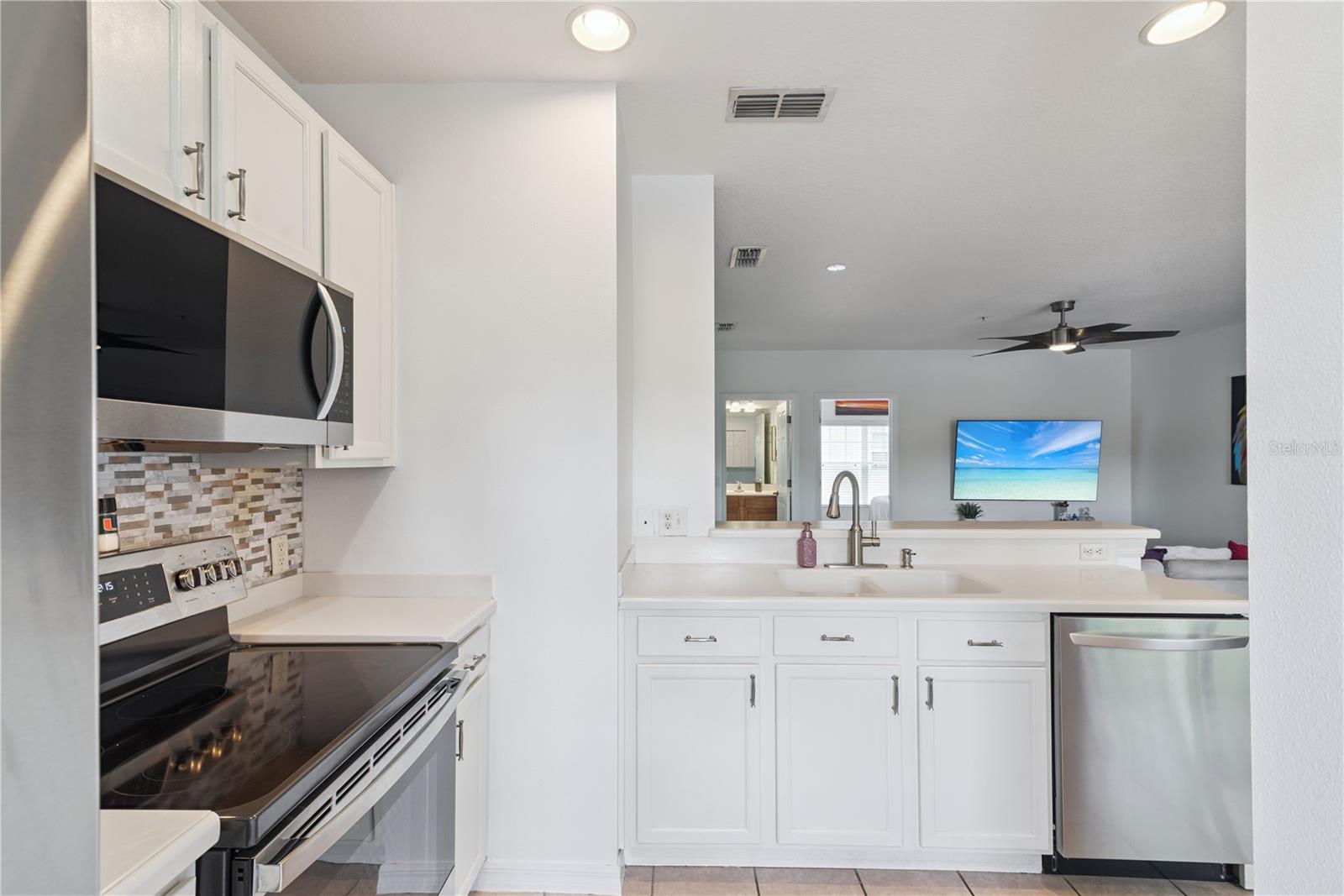 335 LANSBROOK LN, WINTER SPRINGS, FL, 32708