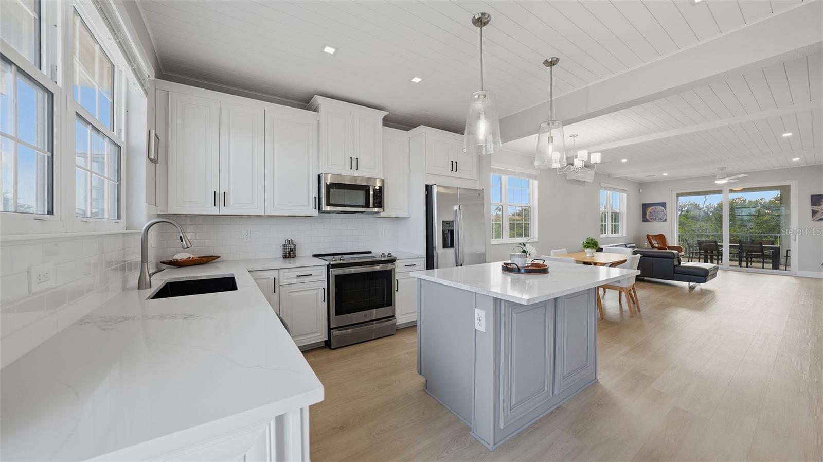 4207 MARINA VIEW WAY, CORTEZ, FL, 34215