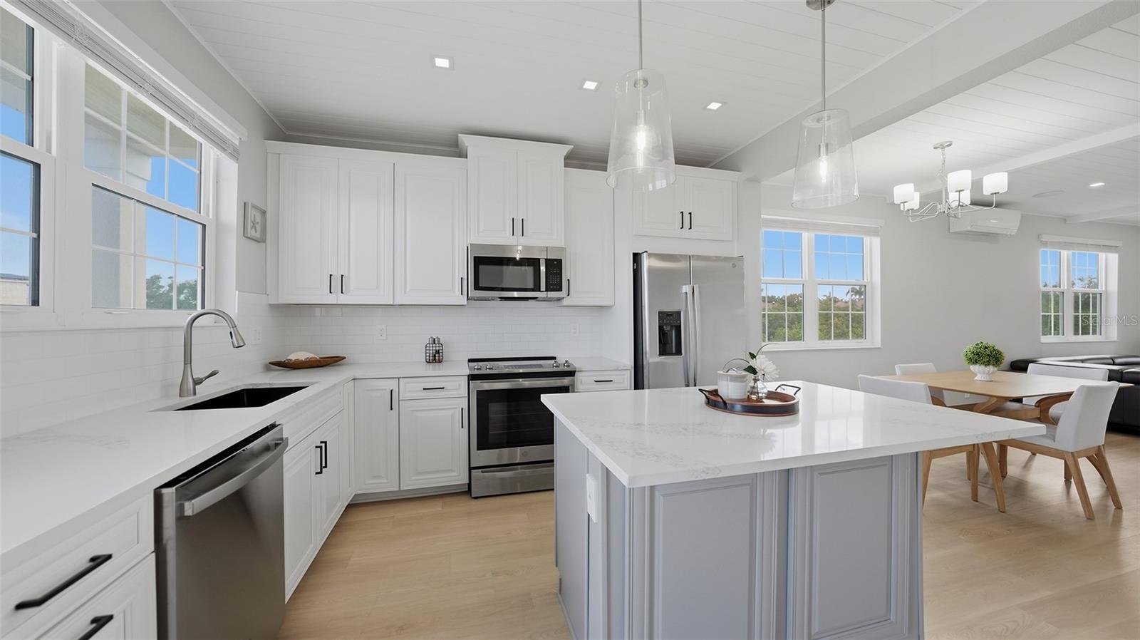 4207 MARINA VIEW WAY, CORTEZ, FL, 34215