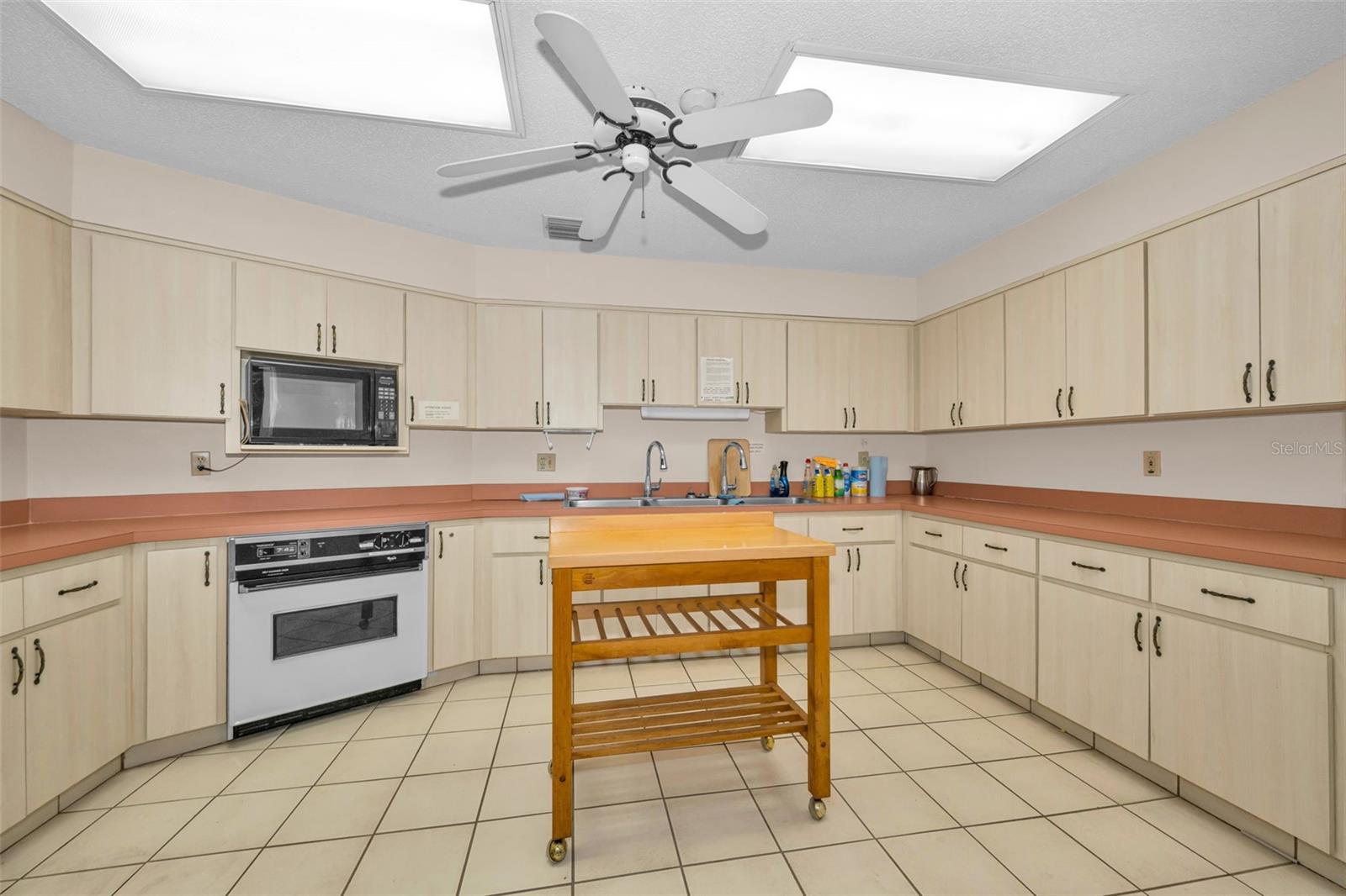 5400 PARK ST. NORTH #303, ST PETERSBURG, FL, 33709