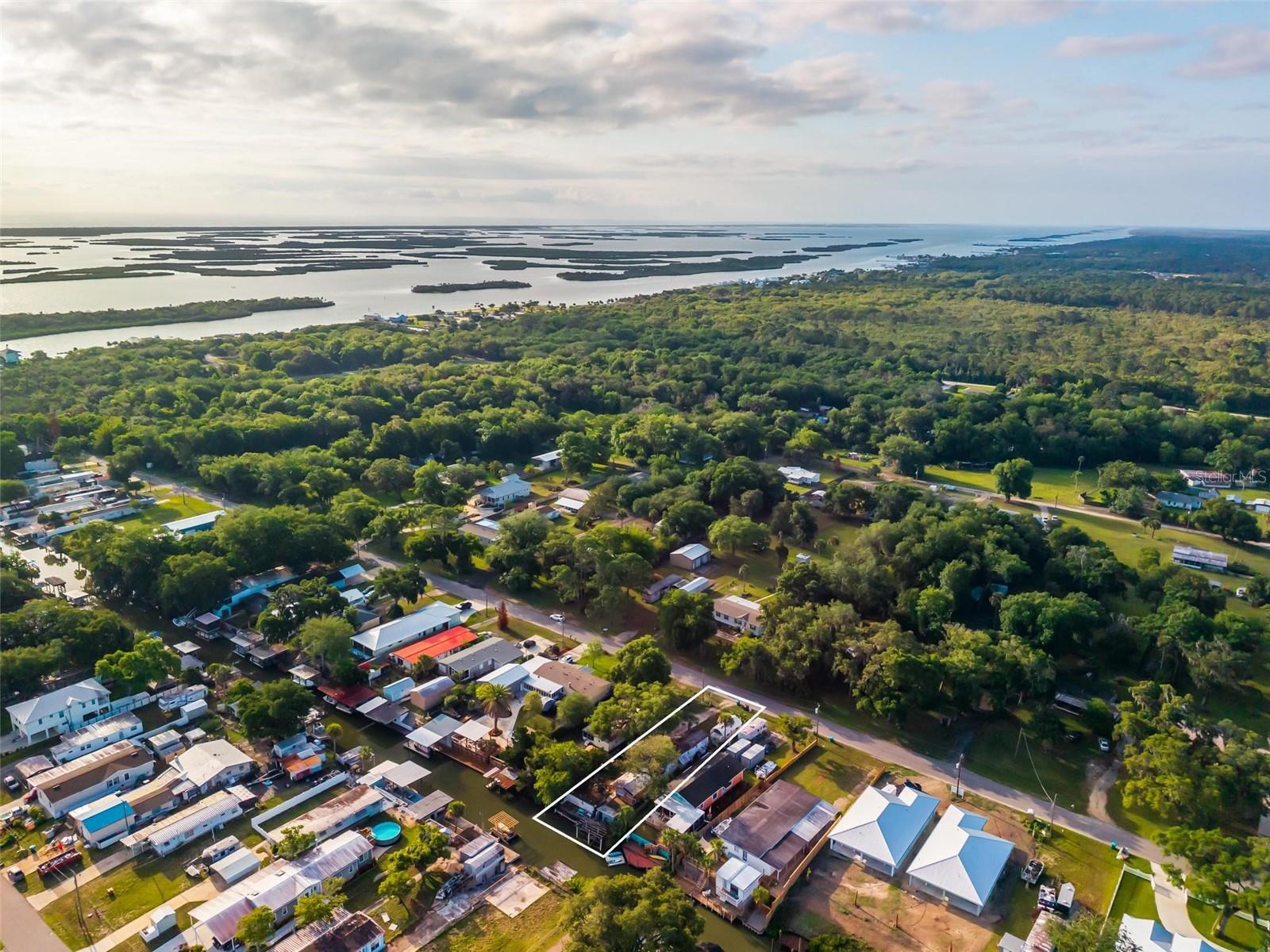 138 INDIAN CREEK RD, OAK HILL, FL, 32759