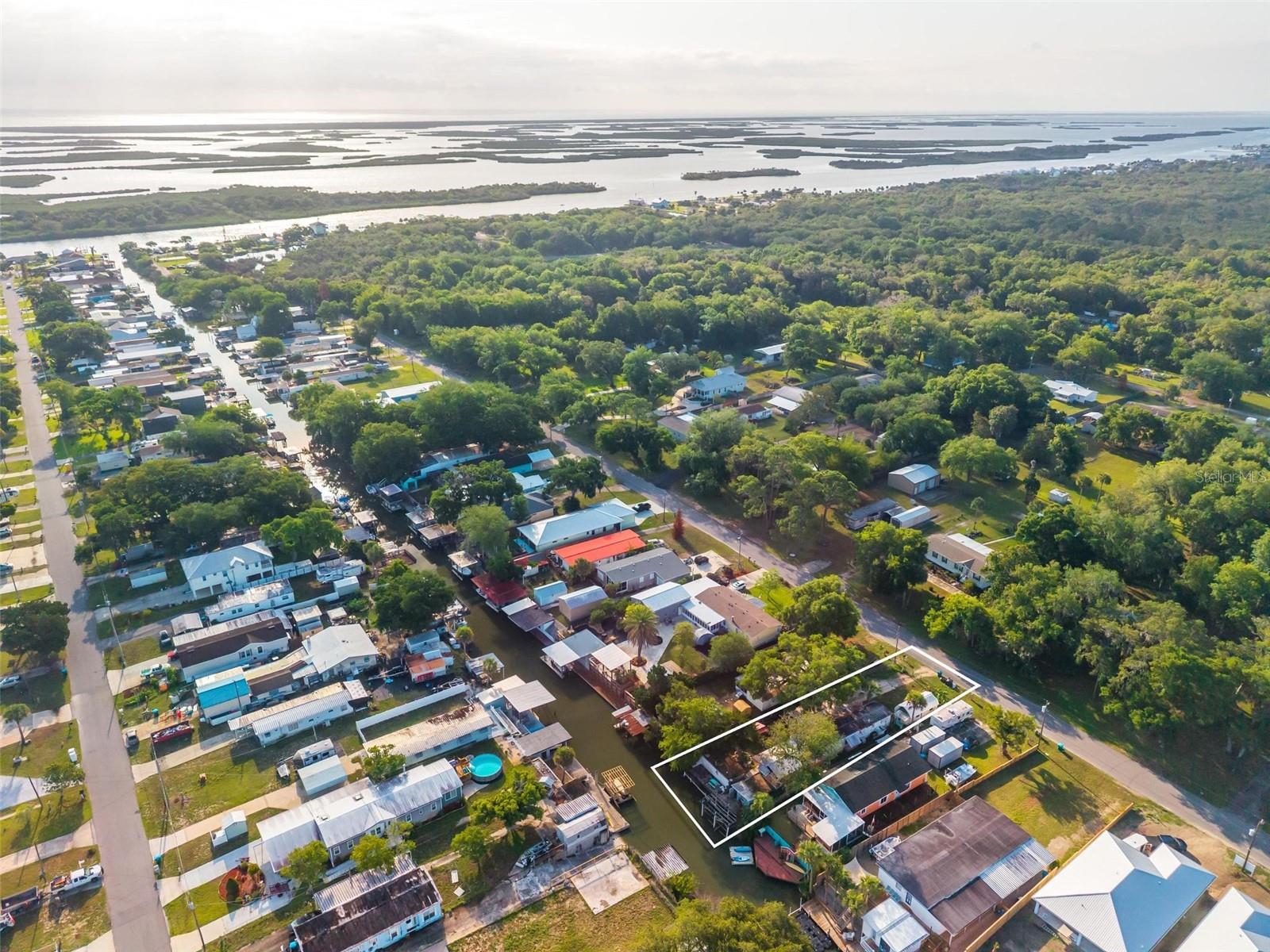 138 INDIAN CREEK RD, OAK HILL, FL, 32759