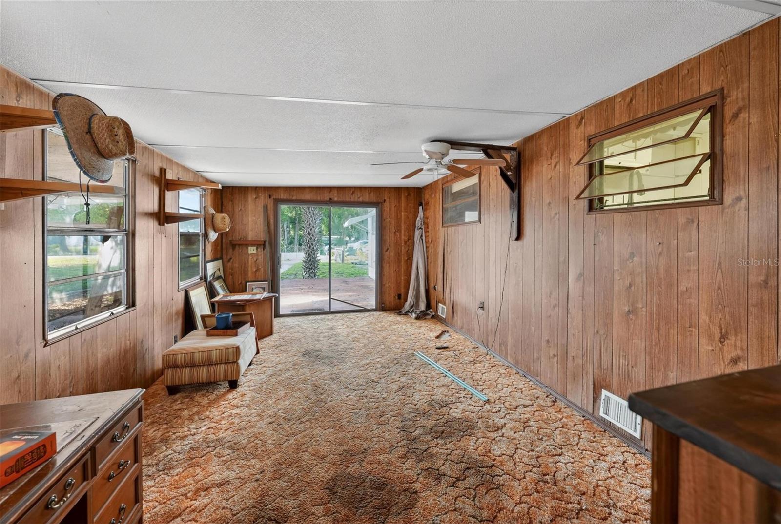 138 INDIAN CREEK RD, OAK HILL, FL, 32759