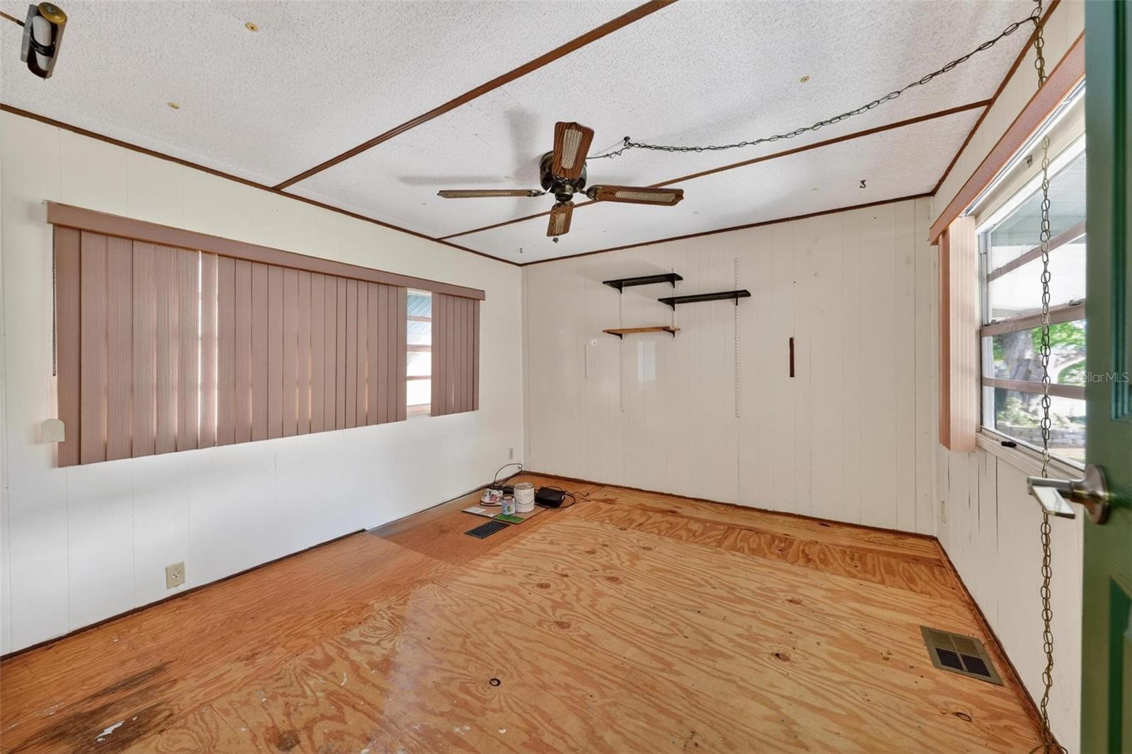 138 INDIAN CREEK RD, OAK HILL, FL, 32759