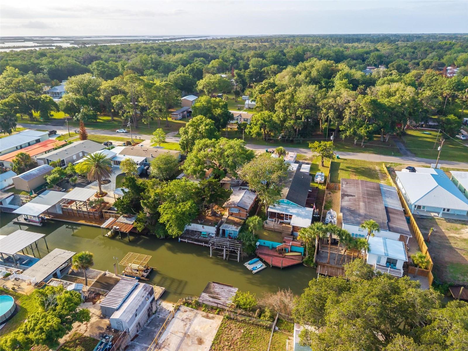 138 INDIAN CREEK RD, OAK HILL, FL, 32759