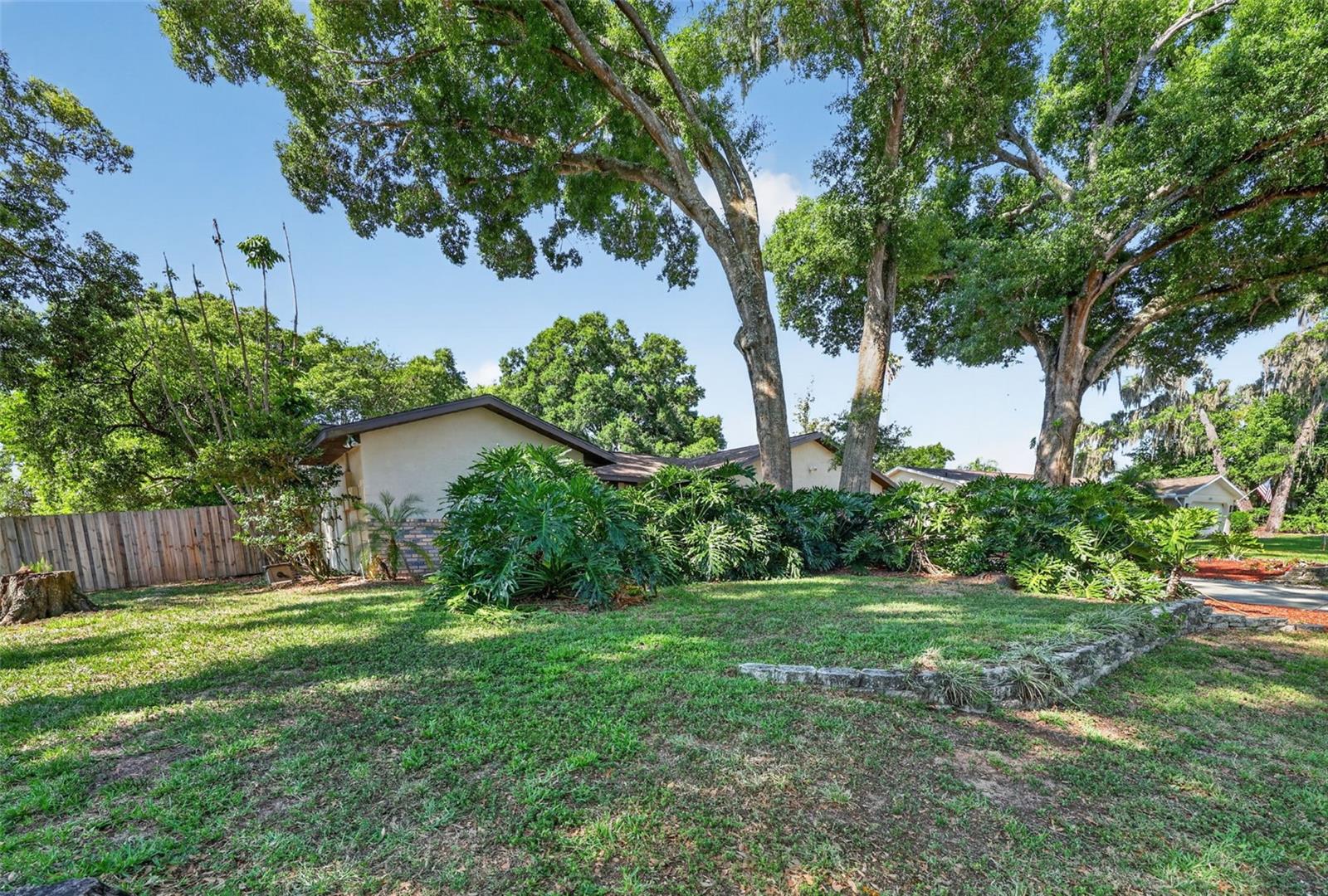 2713 WILLOW OAKS DR, VALRICO, FL, 33594