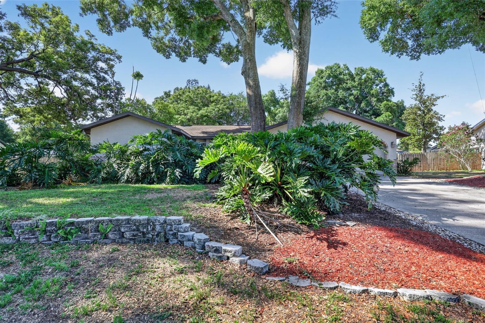 2713 WILLOW OAKS DR, VALRICO, FL, 33594