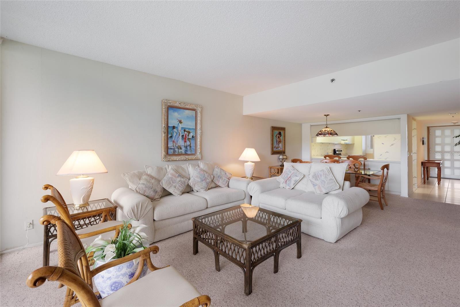 1095 GULF OF MEXICO DR #102, LONGBOAT KEY, FL, 34228