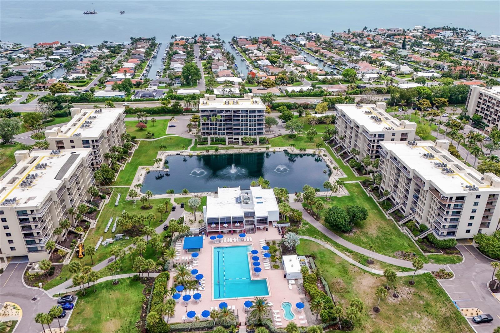1095 GULF OF MEXICO DR #102, LONGBOAT KEY, FL, 34228
