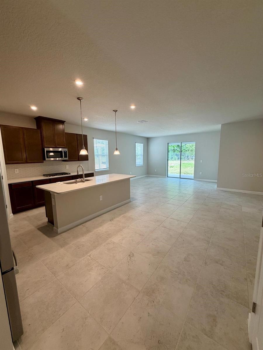 3884 ISLE ROYAL PL, APOPKA, FL, 32712