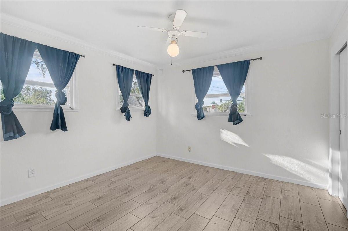 345 S TUTTLE AVE, SARASOTA, FL, 34237