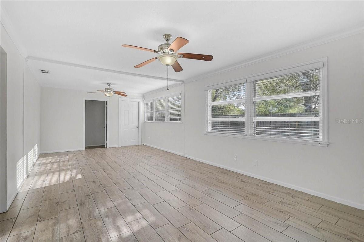 345 S TUTTLE AVE, SARASOTA, FL, 34237