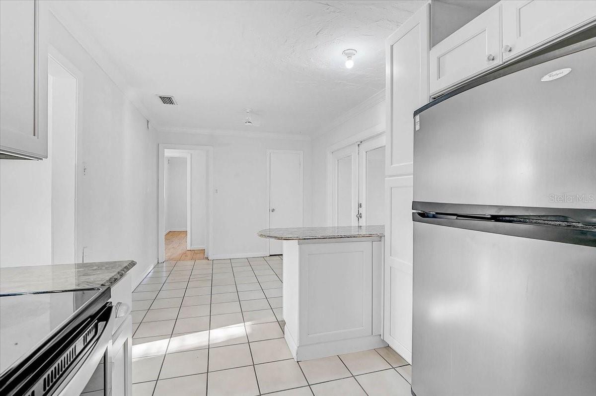345 S TUTTLE AVE, SARASOTA, FL, 34237