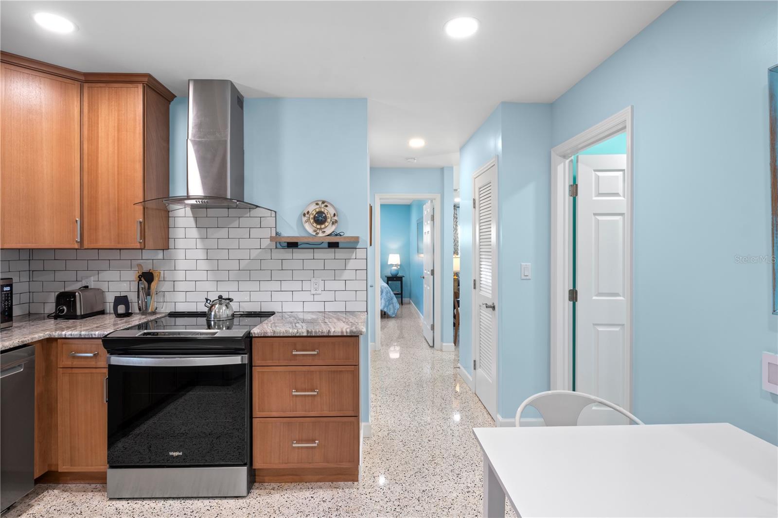 204 29TH ST, HOLMES BEACH, FL, 34217